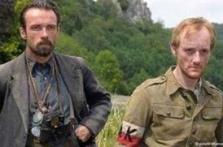 Kadr z filmu "Nasze matki, nasi ojcowie". Źródło: DSH Kadr z filmu "Nasze matki, nasi ojcowie". Źródło: DSH