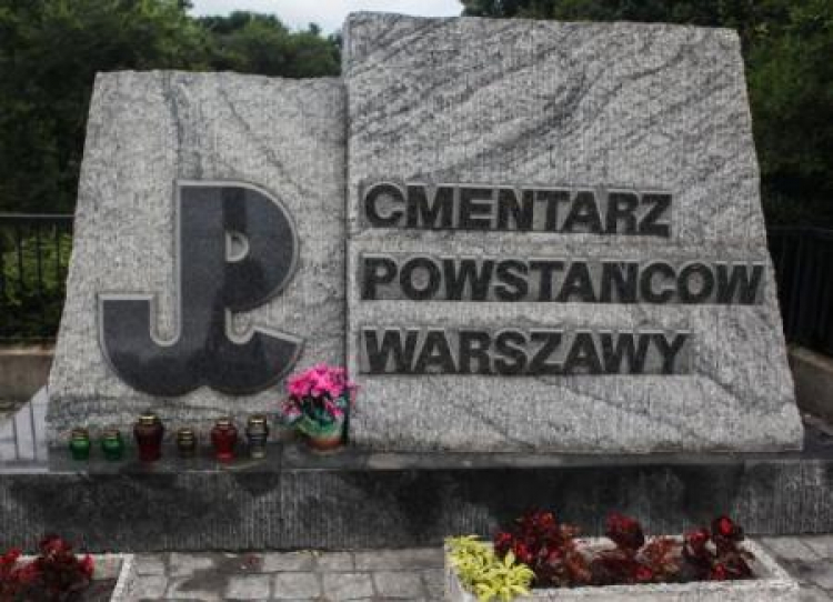 Cmentarz Powstańców Warszawy przy ulicy Wolskiej w Warszawie. Fot. PAP/J. Kamiński