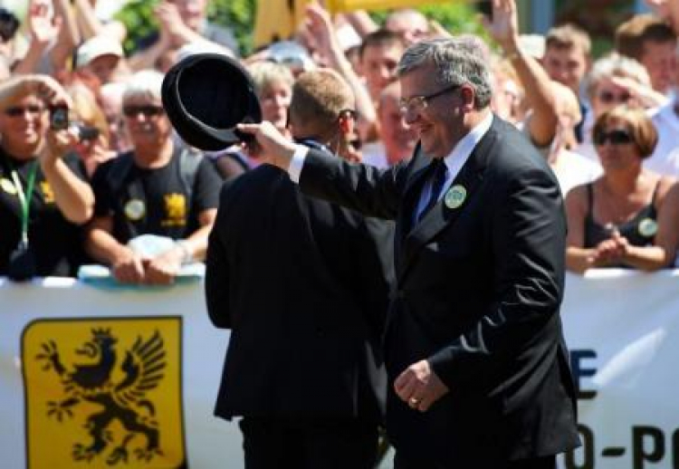 Prezydent Bronisław Komorowski podczas XV Światowego Zjazdu Kaszubów we Władysławowie. Fot. PAP/A. Warżawa Prezydent Bronisław Komorowski podczas XV Światowego Zjazdu Kaszubów we Władysławowie. Fot. PAP/A. Warżawa