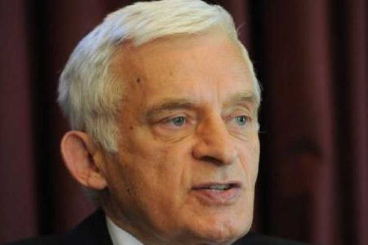 Jerzy Buzek. Fot. PAP/G. Jakubowski