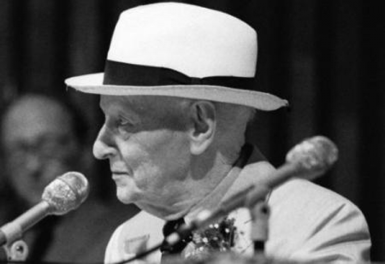 Isaac Bashevis Singer. Źródło: Wikimedia Commons. Autor: MDCarchives