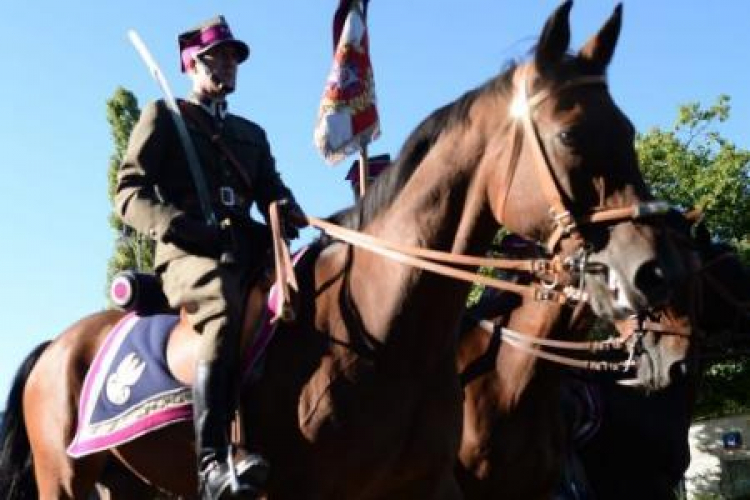 Święto Kawalerii Polskiej - przemarsz formacji kawaleryjskich ulicami Warszawy. Fot. PAP/J. Turczyk