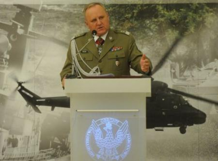 Rektor Akademii Obrony Narodowej gen. dyw. dr hab. Bogusław Pacek. Fot. PAP/G. Jakubowski