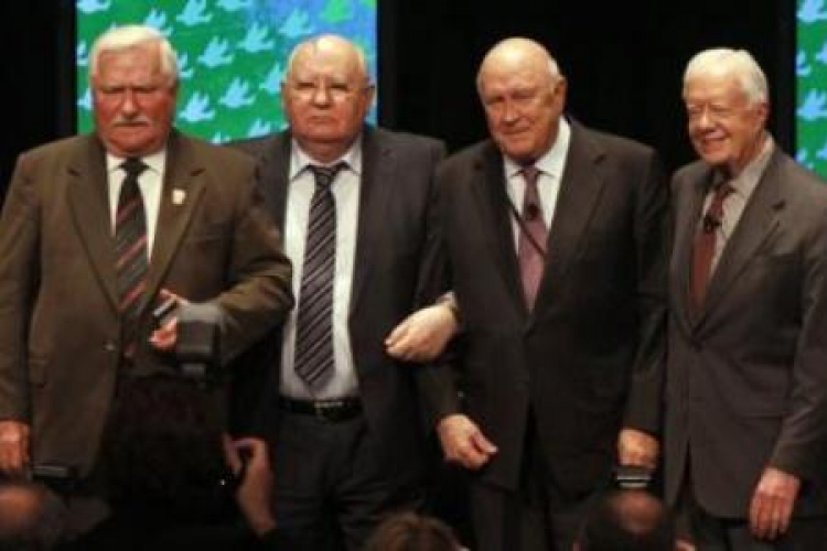 Lech Walesa, Michaił Gorbaczow, Frederik W. de Klerk i Jimmy Carter. Fot. PAP/EPA