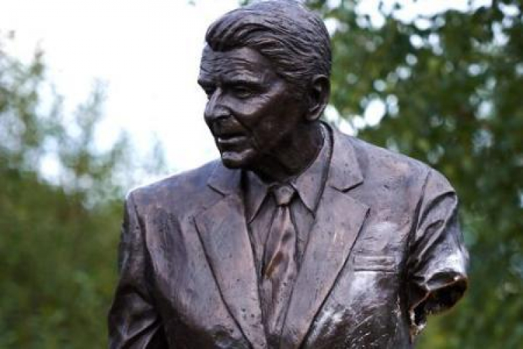 Pomnik Ronalda Reagana w Gdańsku. Fot. PAP/A. Warżawa