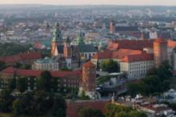 Widok na Wawel. Fot. PAP/S. Rozpędzik