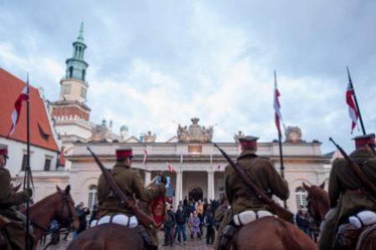 Inscenizacja w Poznaniu w 94. rocznicę wybuchu powstania wielkopolskiego. Fot. PAP/J. Kaczmarczyk