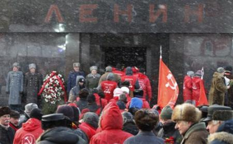 Mauzoleum Lenina na Placu Czerwonym w Moskwie. Fot. PAP/EPA