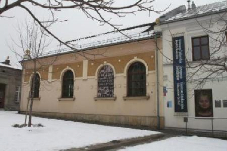 Zabytkowa synagoga Chewra Lomdej Misznajot, część Centrum Żydowskiego. Fot. PAP/J. Bednarczyk