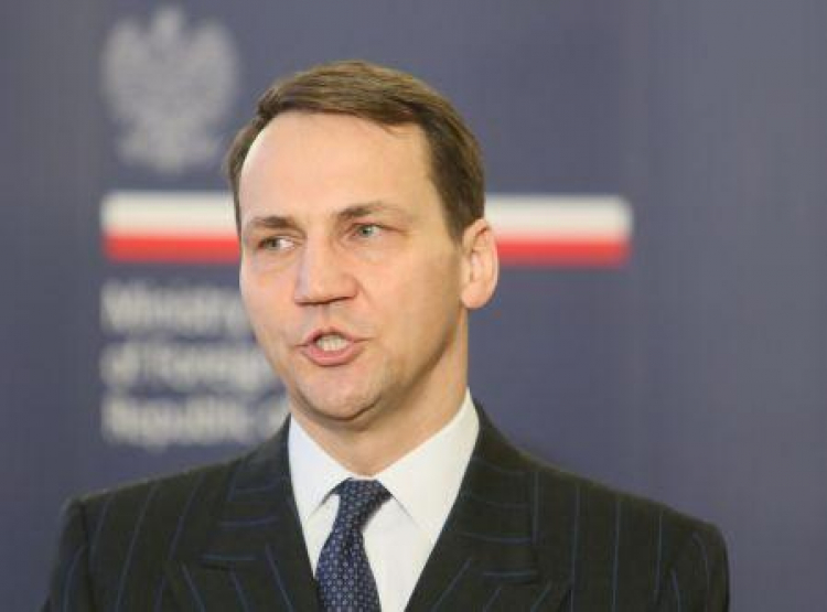 Minister spraw zagranicznych Radosław Sikorski. Fot. PAP/L. Szymański Minister spraw zagranicznych Radosław Sikorski. Fot. PAP/L. Szymański