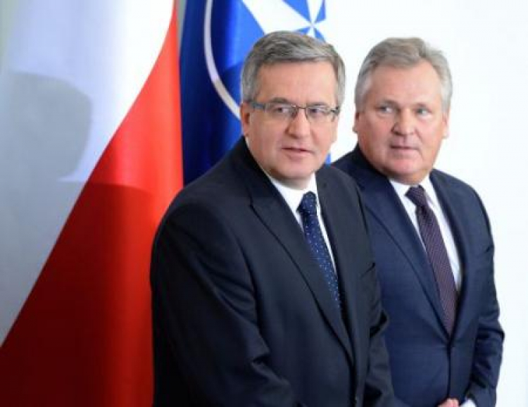 Obecny i były prezydent RP, Bronisław Komorowski i Aleksander Kwaśniewski. Fot. PAP/J. Turczyk 