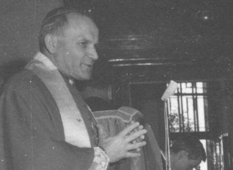 Metropolita krakowski abp Karol Wojtyła. 1967 r. Fot. PAP/A. Piotrowski