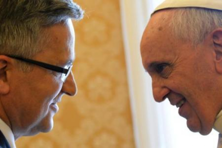 Prezydent Bronisław Komorowski w czasie audiencji u papieża Franciszka. Fot. PAP/EPA Prezydent Bronisław Komorowski w czasie audiencji u papieża Franciszka. Fot. PAP/EPA