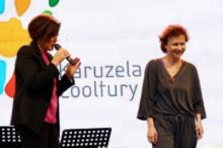 Alicja Resich-Modlińska i Joanna Szczepkowska poczas debaty "Wspomnienie z lat knucia". Fot. PAP/T. Gzell Alicja Resich-Modlińska i Joanna Szczepkowska poczas debaty "Wspomnienie z lat knucia". Fot. PAP/T. Gzell