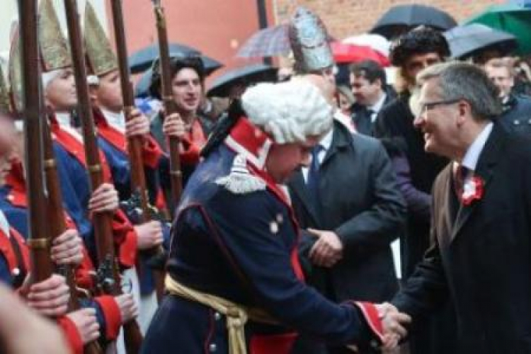 Prezydent Bronisław Komorowski - inscenizacja żywego obrazu "Konstytucja 3 Maja 1791 roku" Jana Matejki. Fot. PAP/R. Guz Prezydent Bronisław Komorowski - inscenizacja żywego obrazu "Konstytucja 3 Maja 1791 roku" Jana Matejki. Fot. PAP/R. Guz