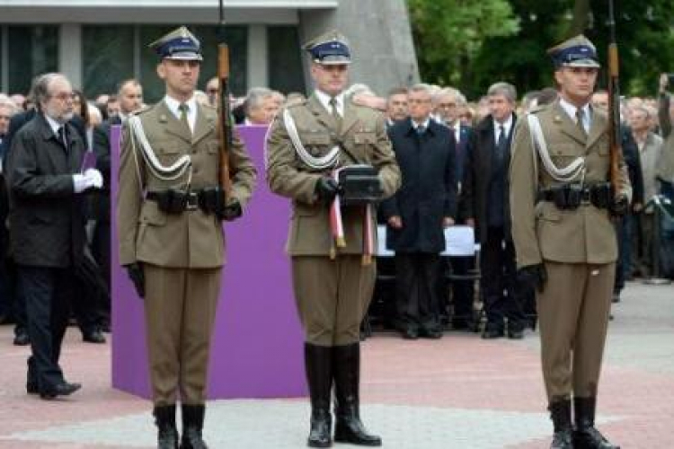 Uroczystości pogrzebowe generała Wojciecha Jaruzelskiego na wojskowych Powązkach. Fot. PAP/J. Turczyk