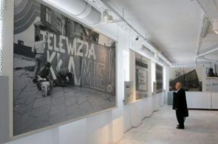 Wystawa fotograficzna "Mysia 3. Bez cenzury". Fot. PAP/P. Supernak