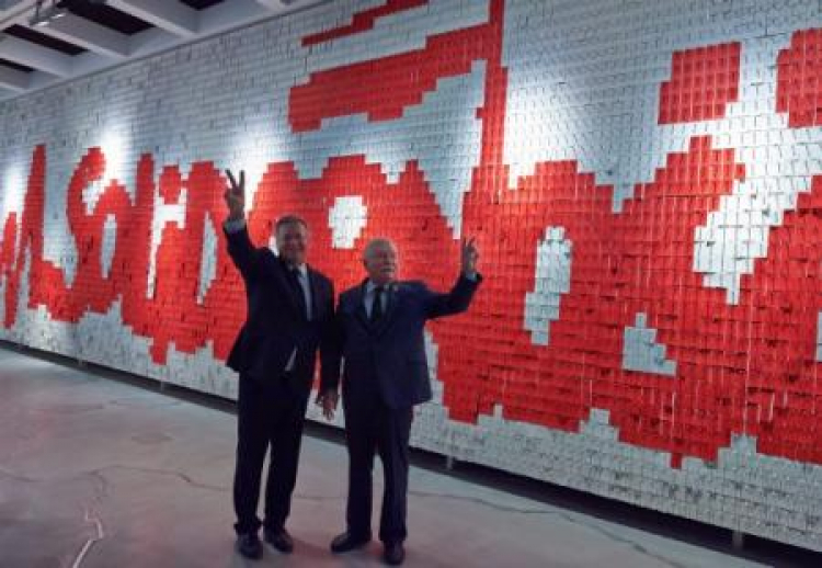 Lech Wałęsa i prezydent Bronisław Komorowski w Europejskim Centrum Solidarności. Fot. PAP/A. Warżawa