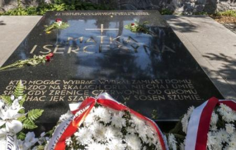 Mauzoleum Serca i Matki marszałka Józefa Piłsudskiego na wileńskiej Rossie. Fot. PAP/J. Ochoński Mauzoleum Serca i Matki marszałka Józefa Piłsudskiego na wileńskiej Rossie. Fot. PAP/J. Ochoński