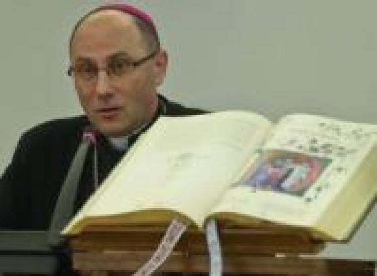 Prymas Polski abp Wojciech Polak, podczas prezentacji Biblii Jubileuszowej. Fot. PAP/R. Guz Prymas Polski abp Wojciech Polak, podczas prezentacji Biblii Jubileuszowej. Fot. PAP/R. Guz
