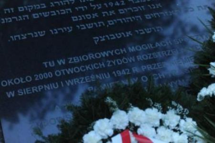 Pomnik upamiętniający zagładę otwockich Żydów. Fot. PAP/G. Jakubowski