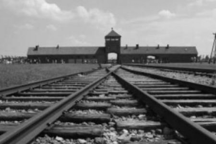 Niemiecki obóz KL Auschwitz. Fot. PAP/J. Bednarczyk