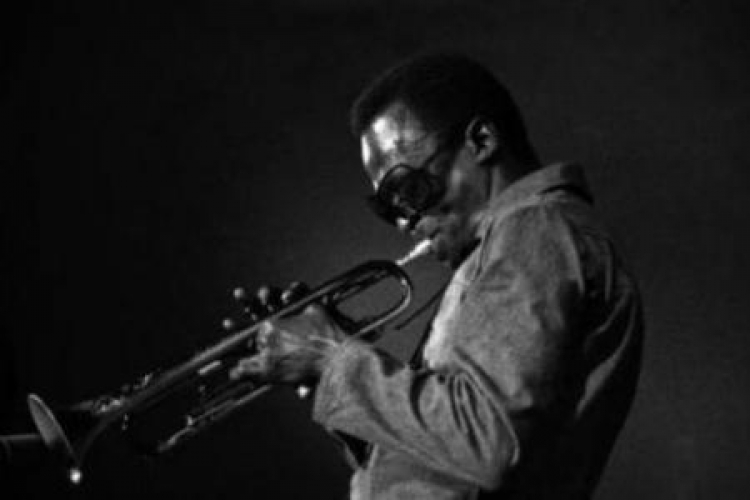 Miles Davis. Fot. Jack Vartoogian. Źródło: Getty Images za rp.pl