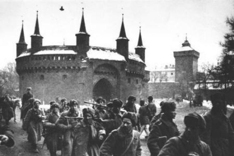 Armia Czerwona w Krakowie. Styczeń, 1945 r. Fot. PAP/Reprodukcja