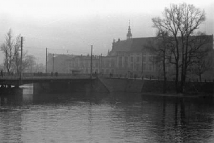 Widok Uniwersytetu Wrocławskiego - 1948 r. Fot. PAP/CAF