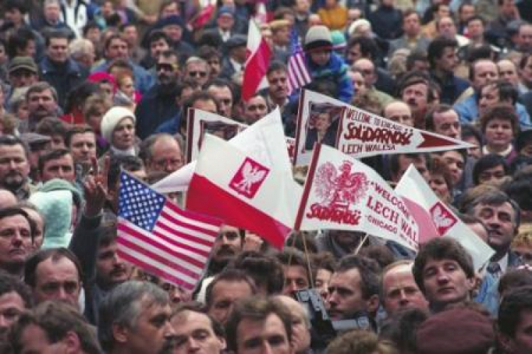 Chicago podczas wizyty prezydenta Lecha Wałęsy w USA. Marzec 1991 r. Fot. PAP/I. Radkiewicz