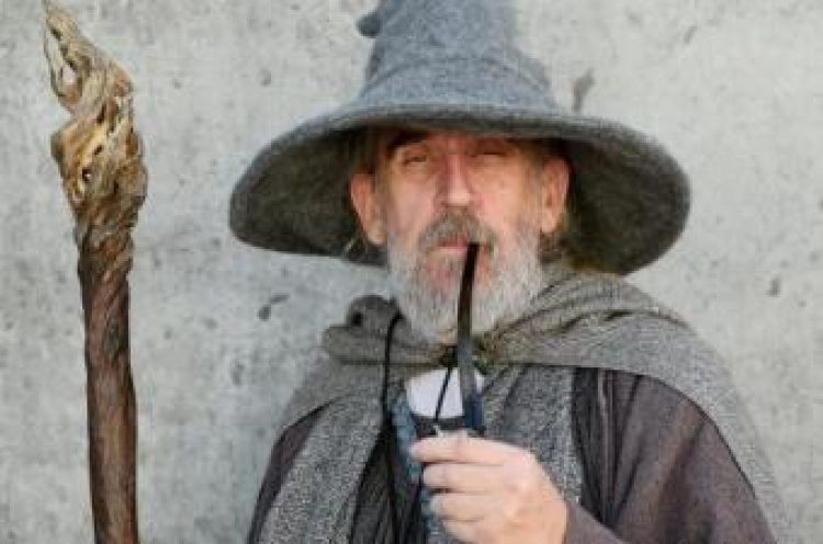 Tim Fisher jako Gandalf. Fot. PAP/EPA