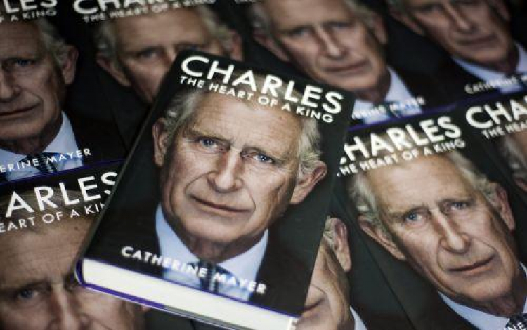 Catherine Mayer „Charles: The Heart of a King”. Fot. PAP/EPA