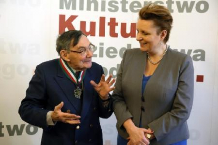Marian Turski i min. Małgorzata Omilanowska. Fot. PAP/T. gzell