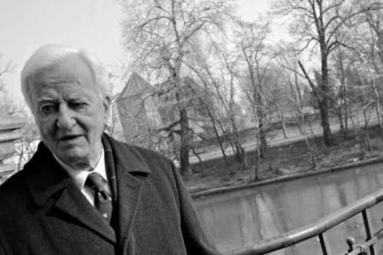 Były prezydent Niemiec Richard von Weizsaecker na Ostrowiu Tumskim. Fot. PAP/G. Hawałej