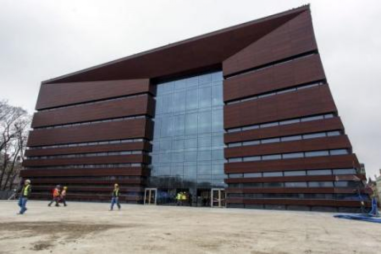 Budowa Narodowego Forum Muzyki we Wrocławiu. Fot. PAP/A. Koźmiński Budowa Narodowego Forum Muzyki we Wrocławiu. Fot. PAP/A. Koźmiński