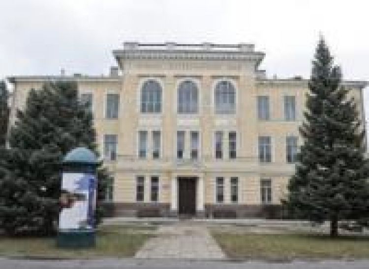Budynki Instytutu Weterynarii z XIX w, od 2007 r. ma tam siedzibę Orkiestra Sinfonia Varsovia. Fot. PAP/M. Obara