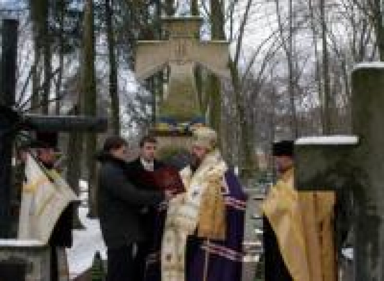 Nabożeństwo żałobne na cmentarzu prawosławnym przy ulicy Lipowej w Lublinie Fot.PAP/M. Trembecki