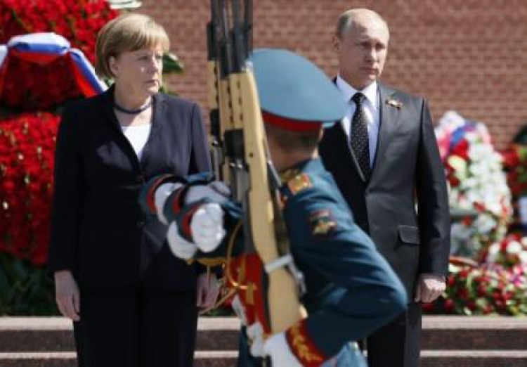 Prezydent Rosji Władimir Putin i kanclerz Niemiec Angela Merkel