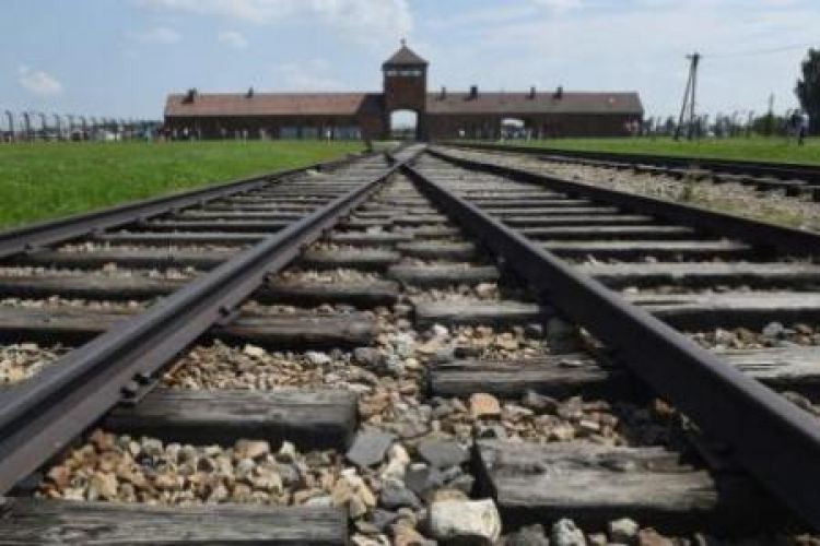 Teren byłego niemieckiego obozu koncentracyjnego Auschwitz. Fot. PAP/J. Bednarczyk