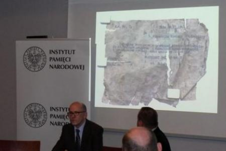 Prezentacja archiwaliów w białostockim IPN. Fot. IPN