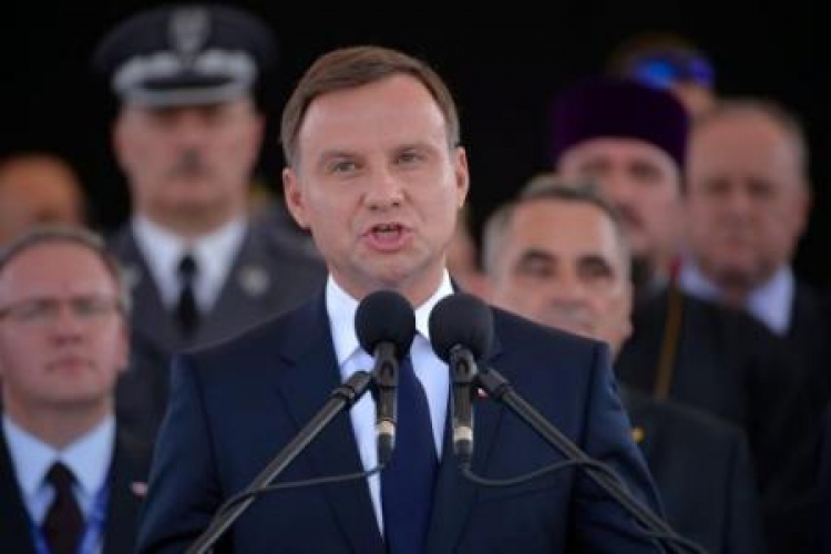 Prezydent Andrzej Duda podczas uroczystości przejęcia zwierzchnictwa nad Siłami Zbrojnymi. Fot. PAP/M. Obara 