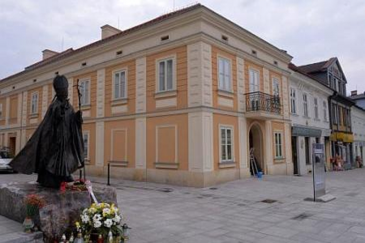 Muzeum Dom Rodzinny Jana Pawła II w Wadowicach. Fot. PAP/J. Bednarczyk