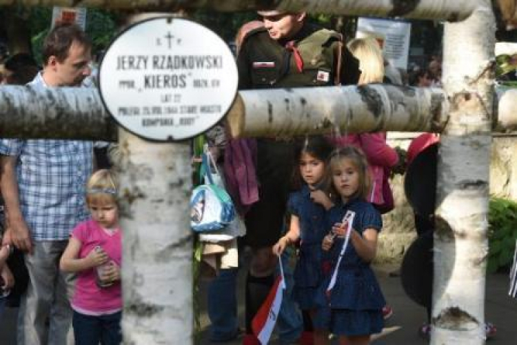 Uroczystości na Wojskowych Powązkach. Warszawa, 01.08.2015. Fot. PAP/R. Pietruszka