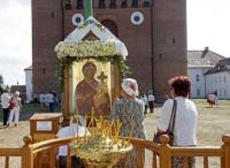 Główne uroczystości ku czci Supraskiej Ikony Matki Boskiej w supraskim klasztorze Fot.PAP/A. Reszko