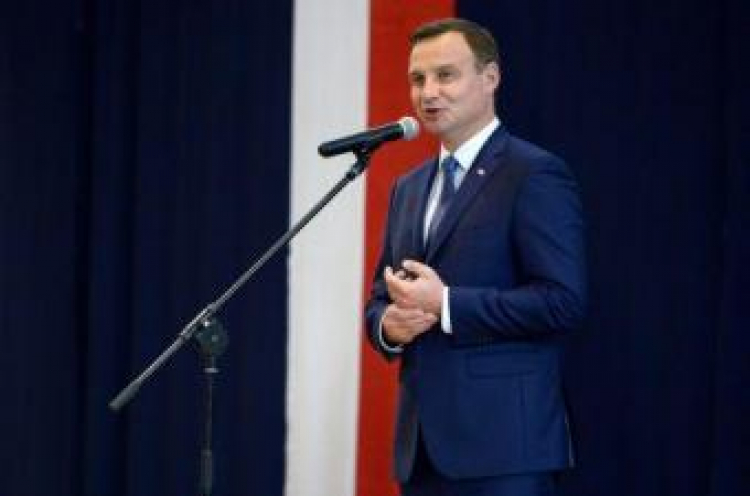 Prezydent Andrzej Duda podczas inauguracji roku szkolnego w Jastarni. Fot. PAP/P. Pędziszewski