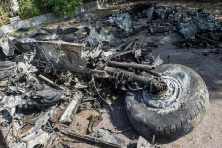 Szczątki samolotu Pe-2 znalezione w rozlewiskach Bzury. Fot. PAP/G. Michałowski Szczątki samolotu Pe-2 znalezione w rozlewiskach Bzury. Fot. PAP/G. Michałowski