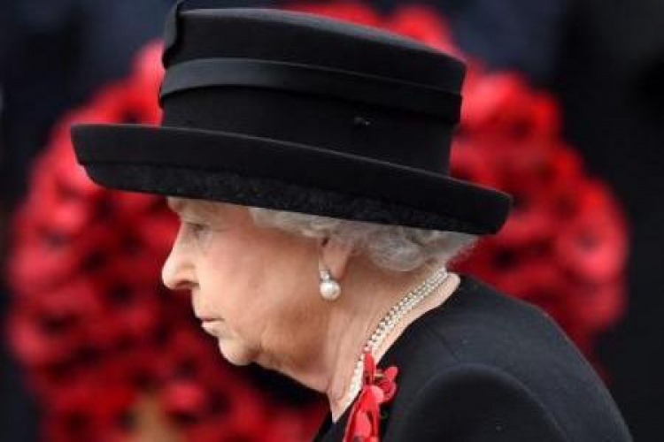 Królowa Elżbieta II podczas uroczystości Remembrance Sunday (Niedzieli Pamięci) w Londynie. Fot. PAP/EPA