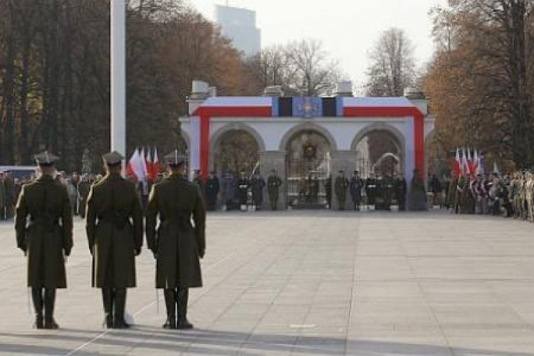 Uroczystość z okazji 90. rocznicy ustanowienia Grobu Nieznanego Żołnierza Fot.PAP/Paweł Supernak