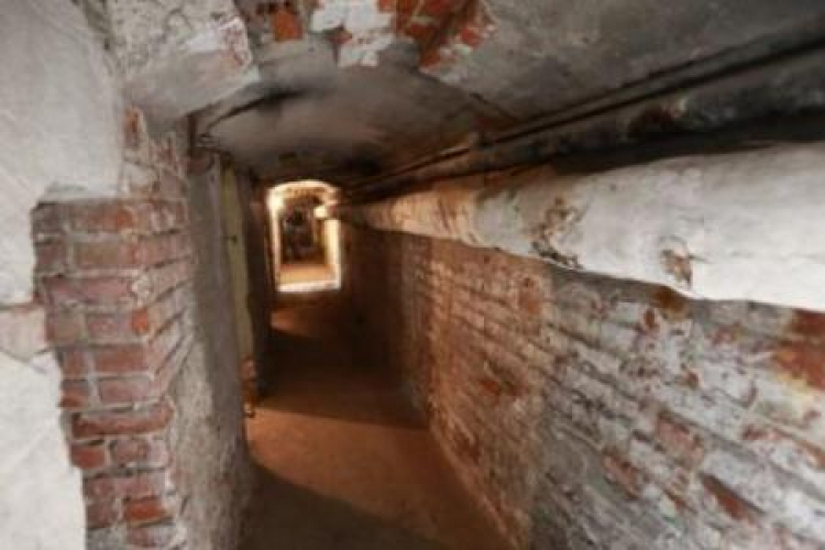 Podziemia budynku dawnej katowni Gestapo, NKWD i UB w Płocku. Fot. PAP/M. Bednarski Podziemia budynku dawnej katowni Gestapo, NKWD i UB w Płocku. Fot. PAP/M. Bednarski