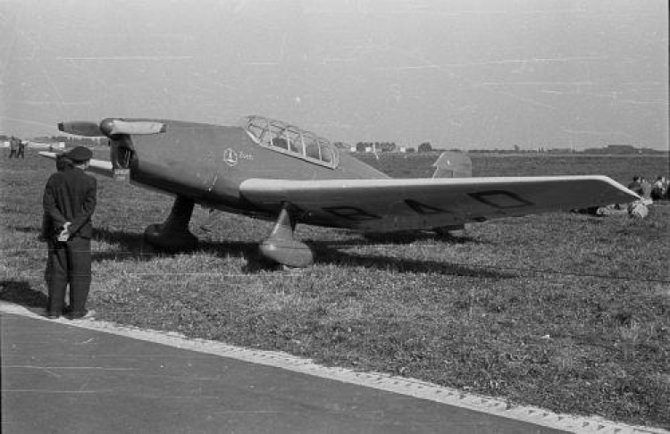 Samolot akrobacyjno-treningowy LWD Zuch. Warszawa, 1948.09.05. Fot. PAP/CAF 